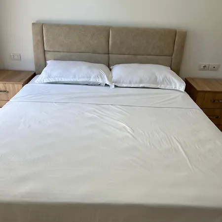 公寓 Apartament For Rent Vlorë